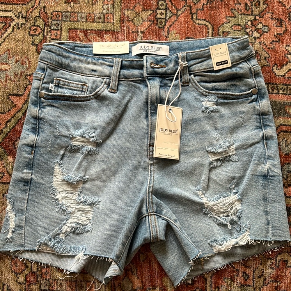 Judy Blue denim shorts Sz. Medium NWT